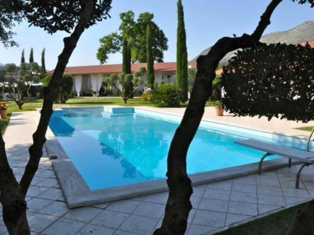 Villetta Blue Garden Sonnino Exterior photo
